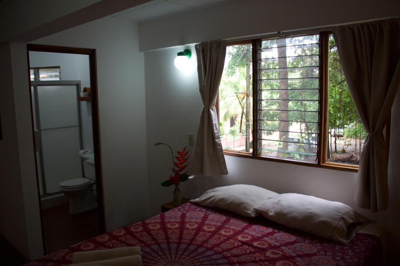 Hostel Tajalin Montezuma Exterior photo